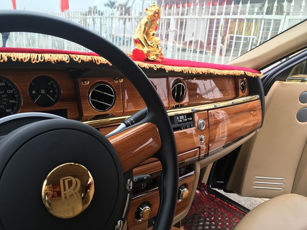 Dai gia Viet ma vang sieu xe sang Rolls-Royce don Tet-Hinh-10